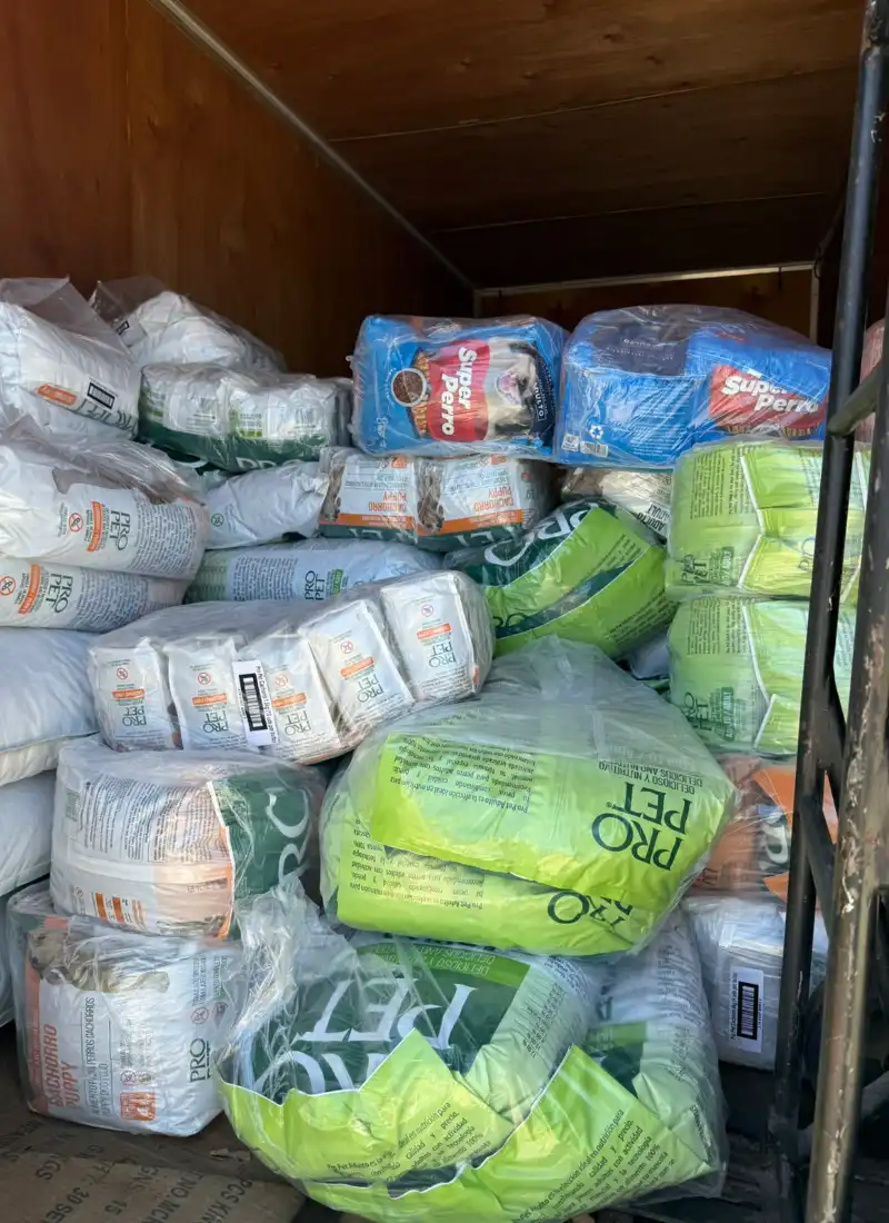 Donaciones AMVEPE Isla Cañas (2)