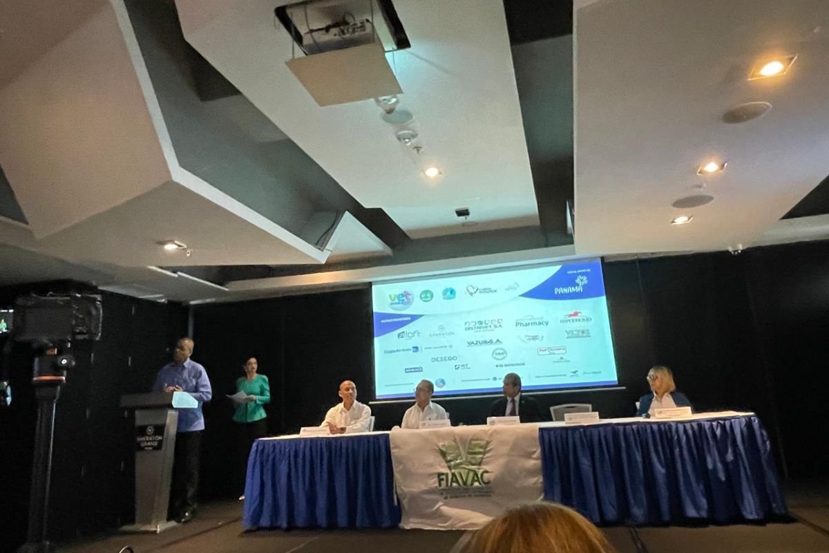 Rueda de Prensa Presentación Vet Evolution Panama 2026 1200x800 (3)